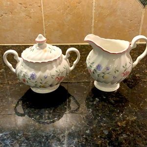 Johnson Brothers Cream and Sugar Set